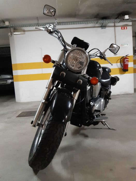 Vendo mota KAWASAKI VN900 Vulcan Classic de 2006 em excelente estado (só 12.000km)