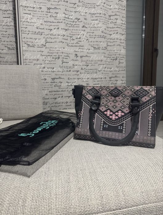 Жіноча сумка Yangoods в ідеальному стані