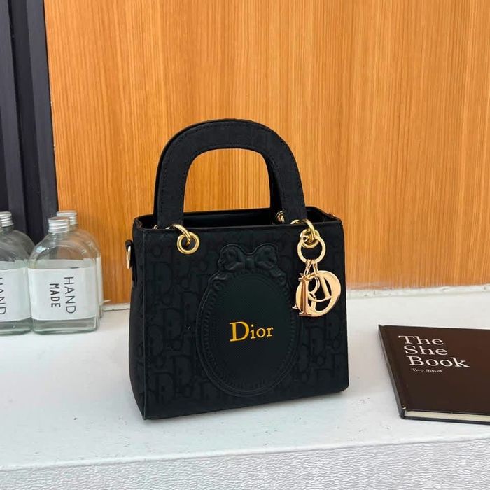 MALA DIOR Elegante
