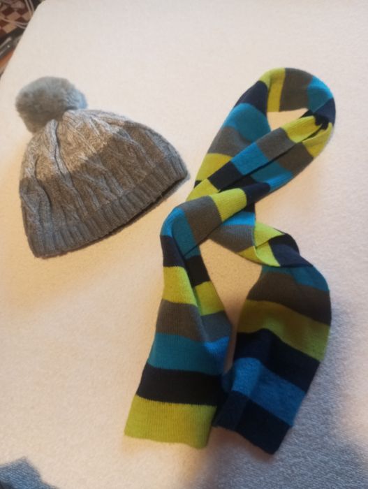 Теплий дитячий комбінезон 68р(3-6міс) + шапка і шарф