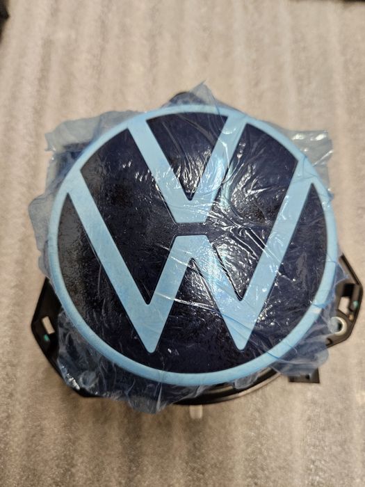 Оригінальна камера VW Golf 8, ID3 в значку