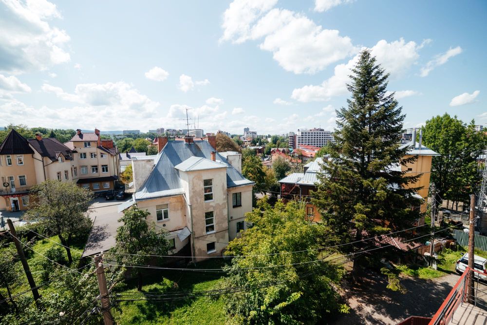 нерухомість для проживання та бізнесу в центрі (ВІДЕО)