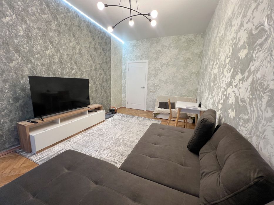 Без %  2к 50м2 Ремонт Сталінка Коновальца Палац Україна Печерськ