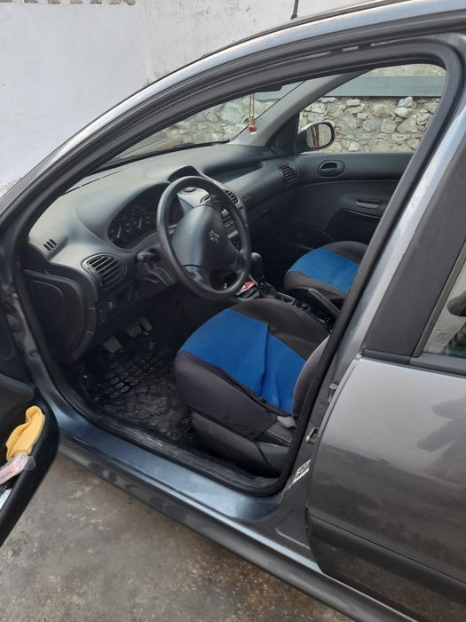 Peugot 206 ano 2006