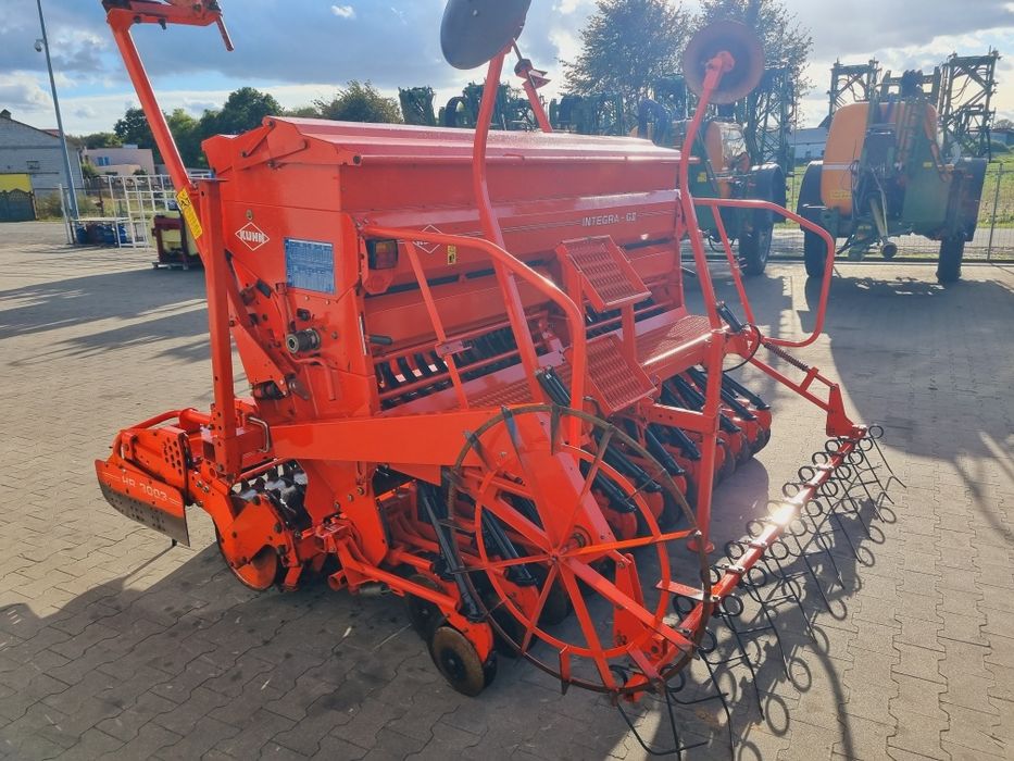 Agregat uprawowo-siewny KUHN HR3003 + Integra GII 2007r Talerzowy