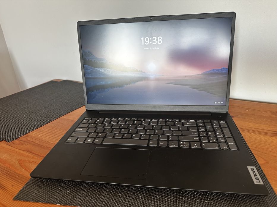Laptop lenovo, biurowy
