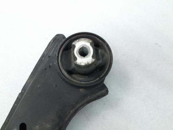 Braço de suspensão frente esquerdo FIAT Grande Punto (199_)