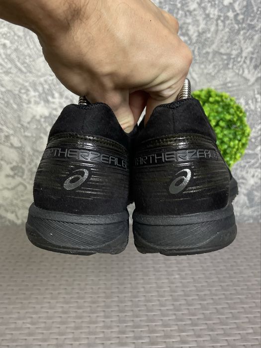 ASICS Tartherzeal 6 кроссовки 43 размер спортивные черные