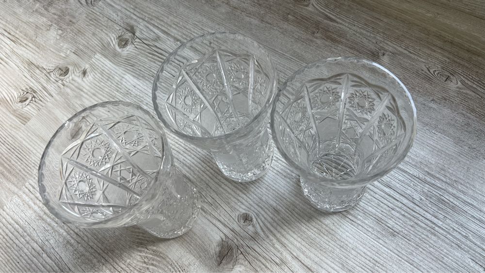 Krysztalowe wazony duze