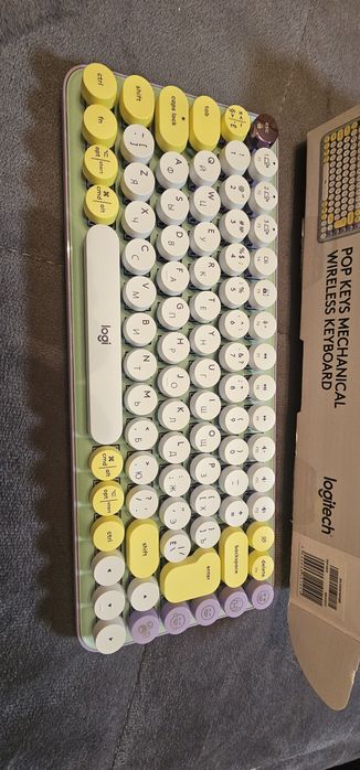 Logitech POP Keys Wireless Mechanical Keyboard Daydream Mint920-010717