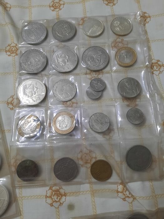 Moedas de Escudo Antigas e Outras