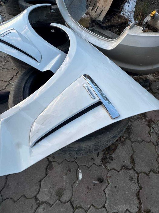 Передні Крила до Jaguar XF X250 2008-2015 (ціна за шт.)