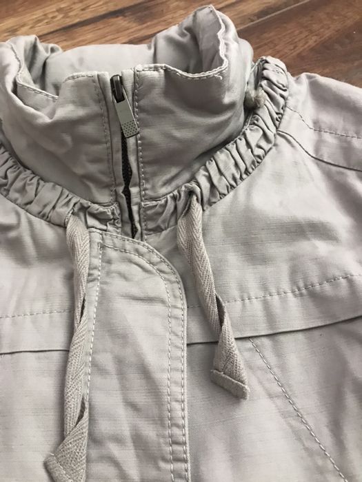 Szara kurtka nowa pull and bear rozmiar s, chowany kaptur
