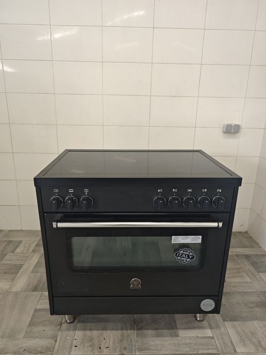 Професійна індукційна плита Bertazzoni Італія