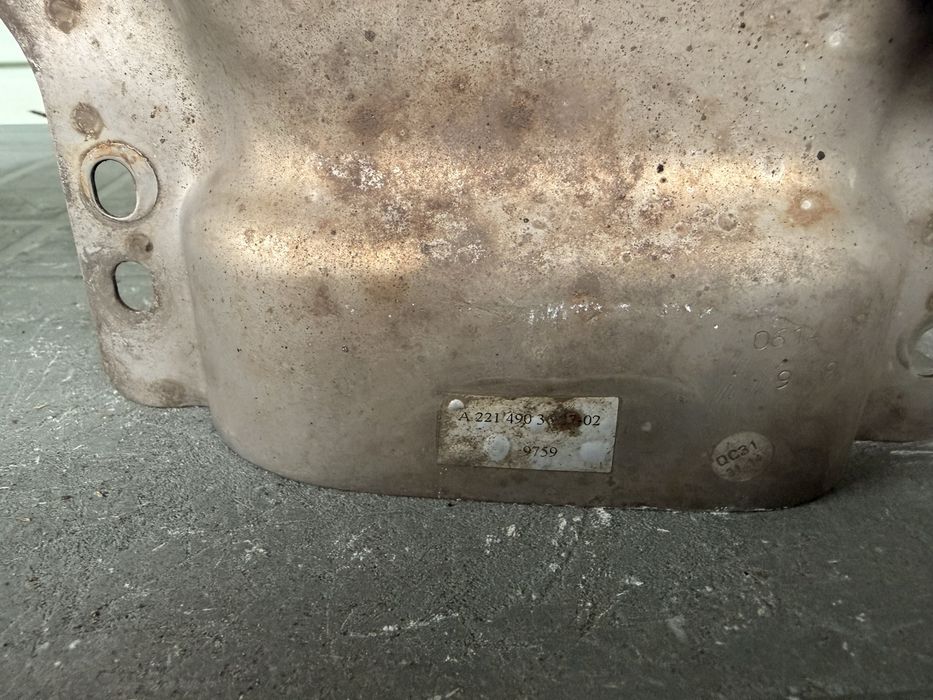 Насадки на трубы Mercedes W221 W222, A221 490 35 27 02