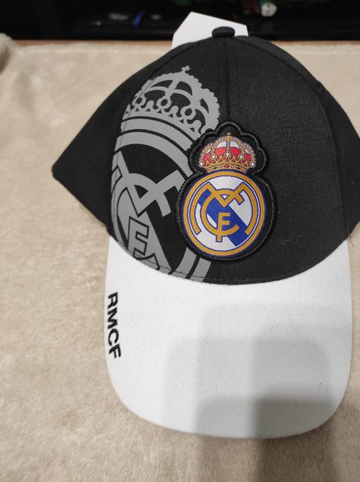 Nowa czapka Real Madryt
