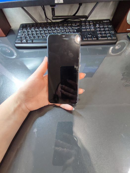 Продам телефон у гарному стані Vivo y 21