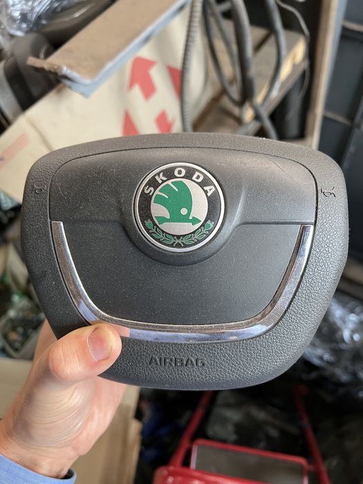 Подушка Шкода