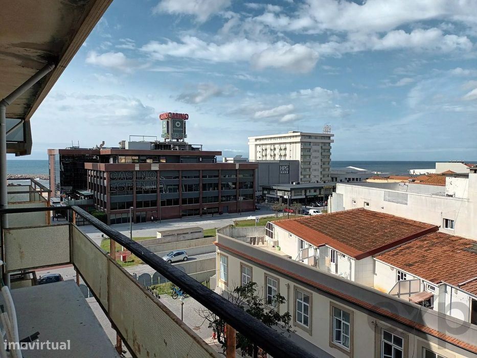 Apartamento  T2  centro de Espinho