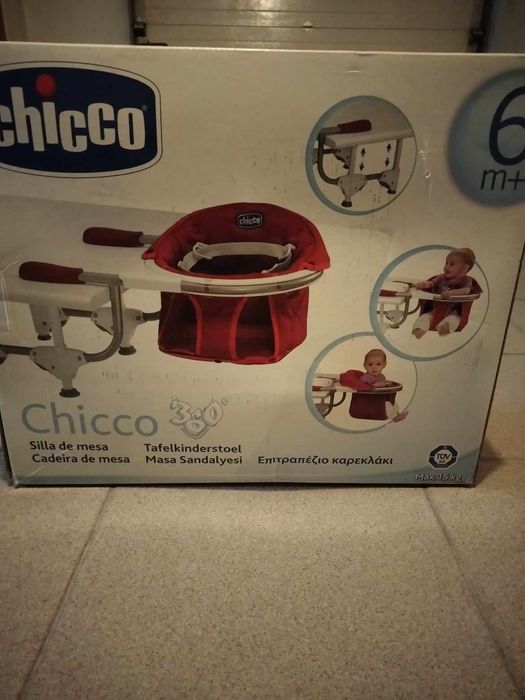 Cadeira de encaixar na mesa