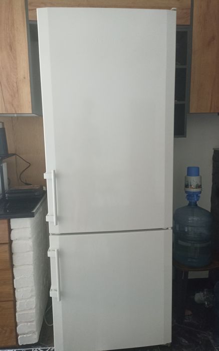 Холодильник Liebherr CN 5113 Comfort