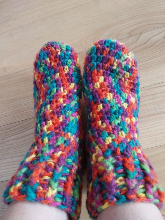 Skarpetki 41-43 robione szydełkiem