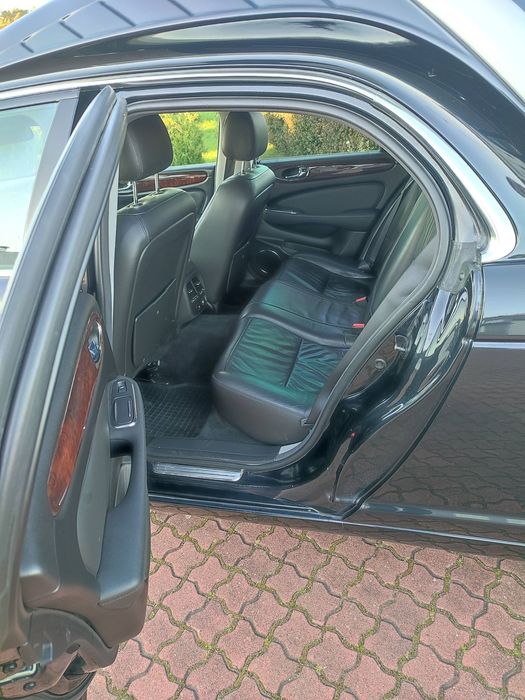 Jaguar XJ Karawan Pogrzebowy Pilato