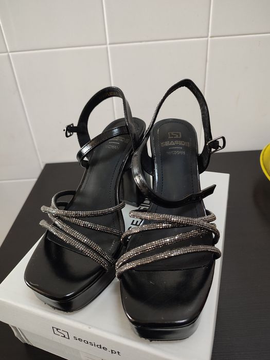 Sapatos N.35 COMO NOVOS Seaside