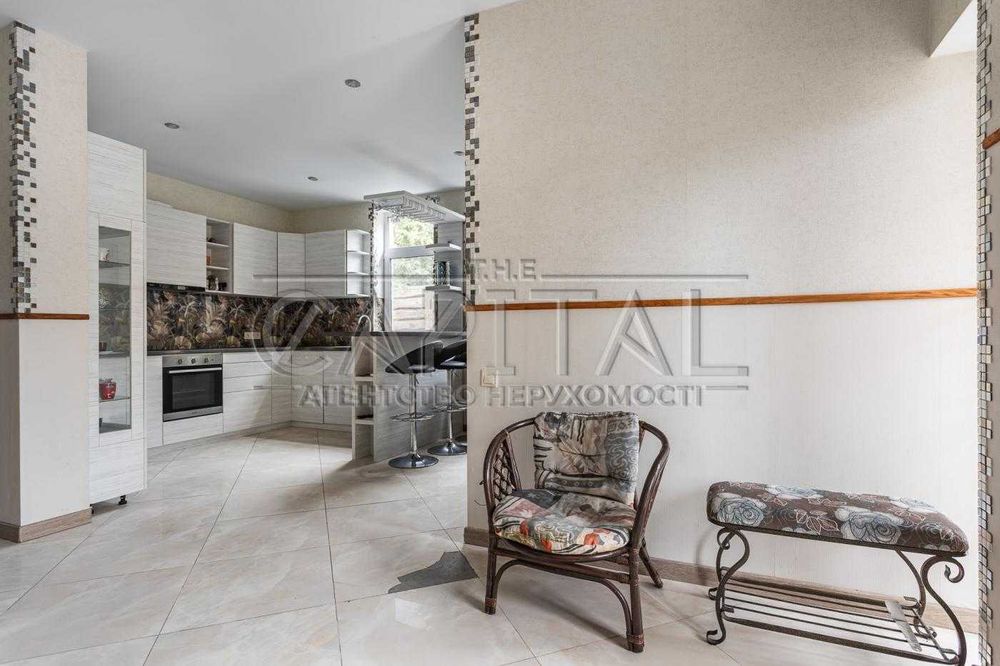 Продаж будинку в Підгірцях