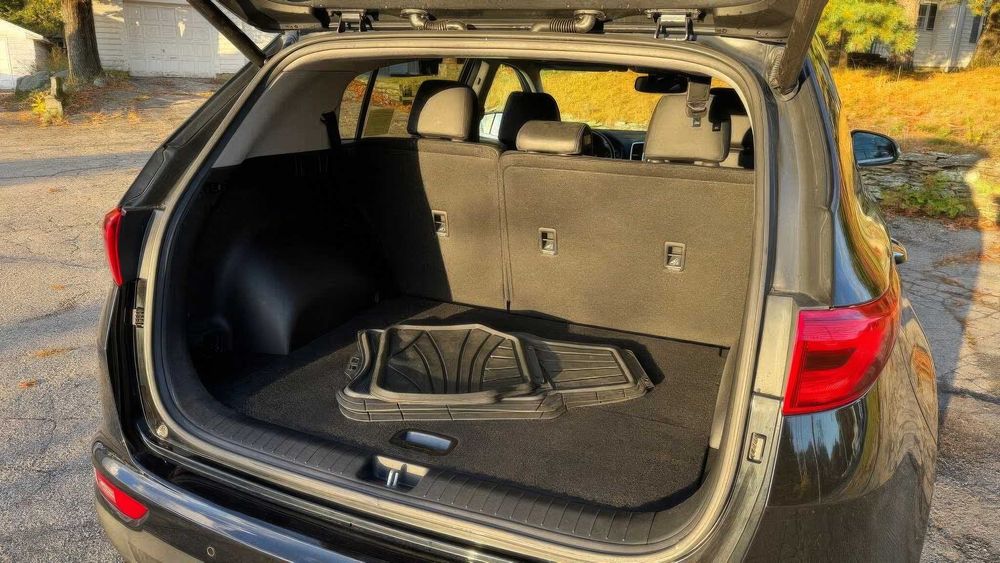 Kia Sportage EX      2018