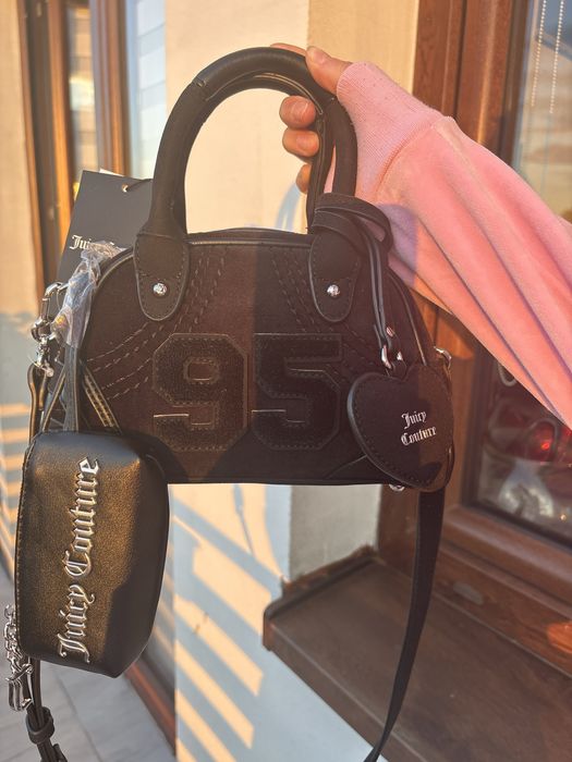 Mala czarna torebka juicy couture