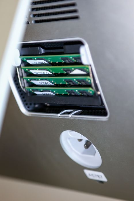 iMac 27" 5K | i7 4.2GHz | 64GB RAM | 2TB SSD | Stan idealny + gratis!