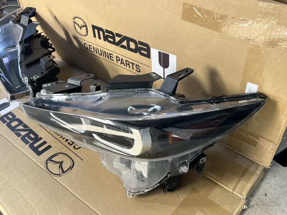 Фара права ліва Mazda CX5 2022-2025 рік мада сх-5 сх5 сх 5