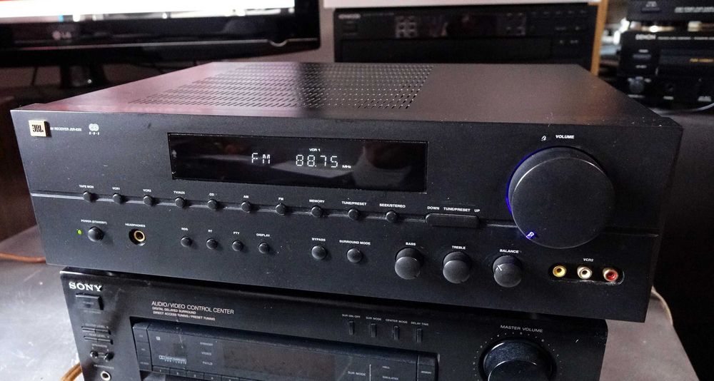 Amplituner JBL JSR 635i z pilotem