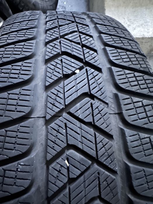 Продам комплект дисків з резиною зимовою, не їздили по україні