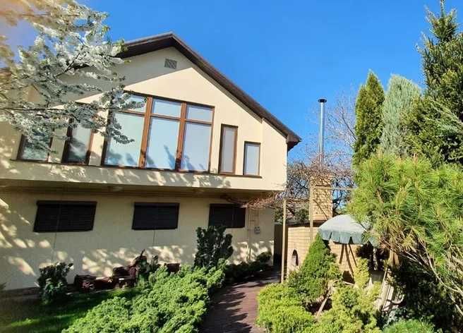 Продам СОВРЕМЕННЫЙ ДОМ 2015 года Холодная Гора. 179 м2. Метро Х.Г.