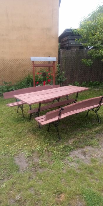 Meble ogrodowe drewniane