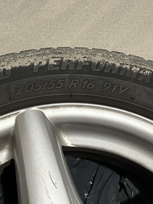 Felgi aluminiowe 16 + opony Kormoran 205/55 R16 -4szt