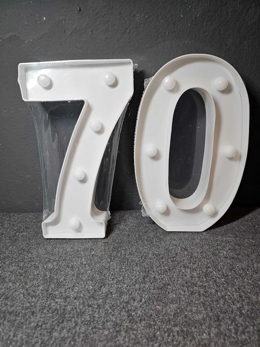 Cyfry led 70 urodziny