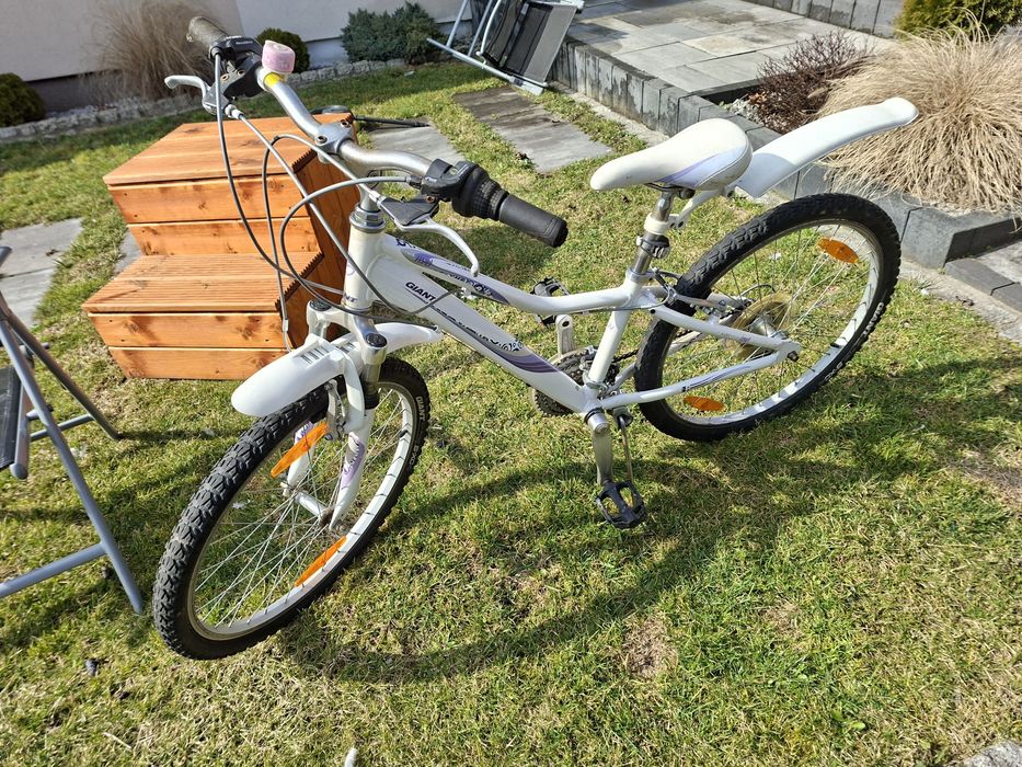 Rower 24 koła całe Giant