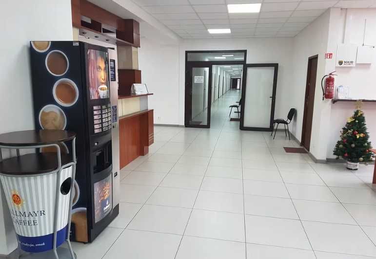 Ursus biurowiec, lokale od 14 do 100 m2