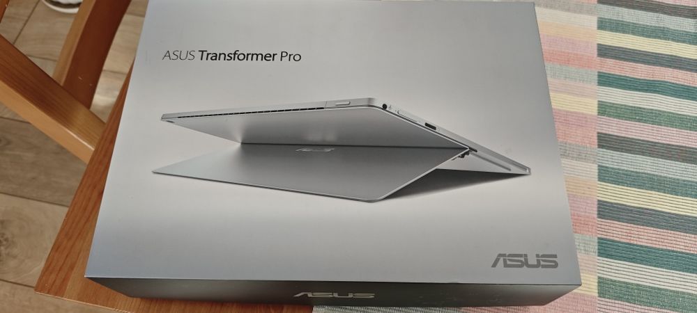 Asus Transformer pro klawiatura ładowarka i rysik