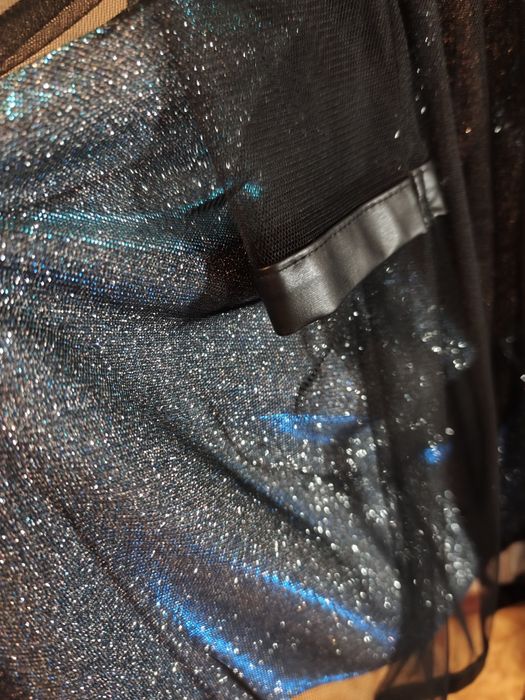 Сукня святкова блискуча з поясом