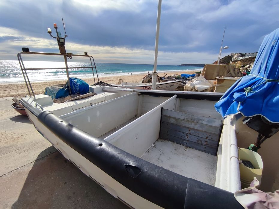 Embarcação de pesca profissional OBE 540 PESCADOR