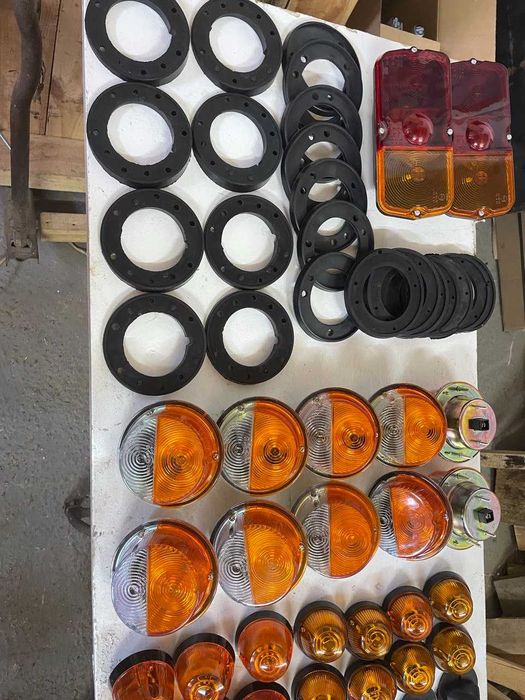 Фонарі габаритні, повторювачі поворотів, стопи Уаз, Зил, Газ 53, КАМАЗ