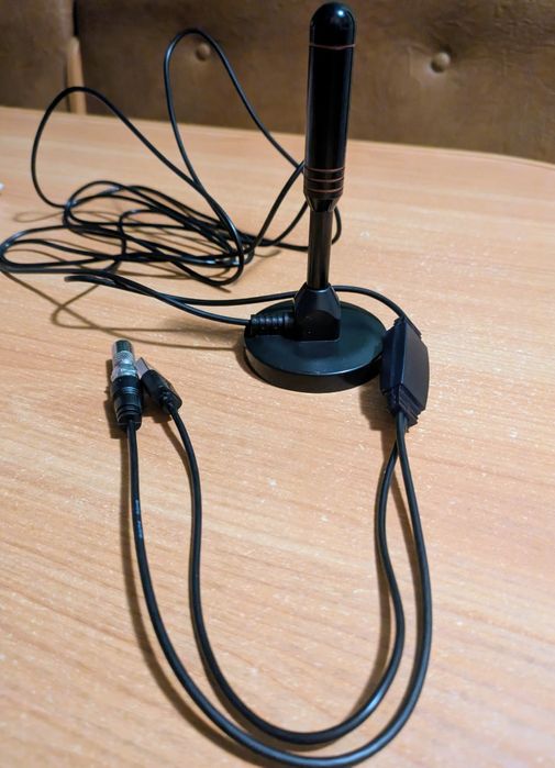 Кімнатна антена DVB-T2