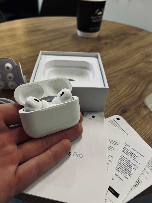 РОЗПРОДАЖ / AirPods Pro 2 USB-C — деталі, які все вирішують