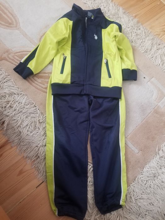 Спортивний костюм