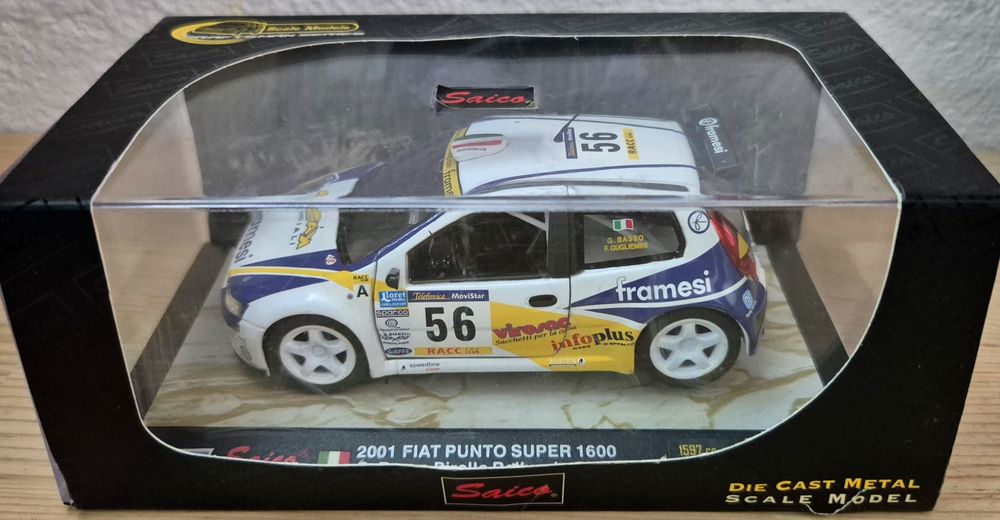 Miniatura Saico 1/32 - FIAT PUNTO Super 1600