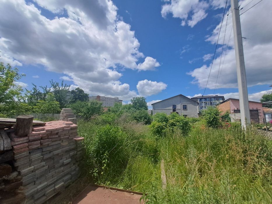 Продаж земельної ділянки під забудову поблизу центру Тернополя